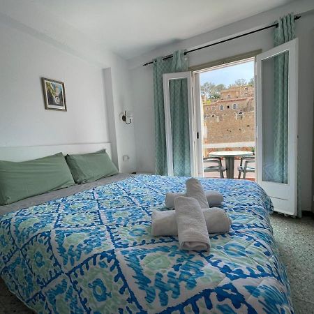 P&R Hostals Maria Rosa Tossa de Mar Extérieur photo